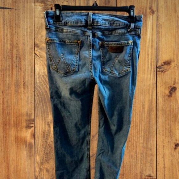 Wrangler Boot Cut Jeans – Women’s Size 5/32 - Picture 1 of 7